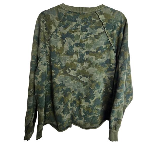PILCRO Anthropologie Camo Reworked Popover V-Neck Boxy Hi-Low Sweatshirt Size L - Picture 10 of 10